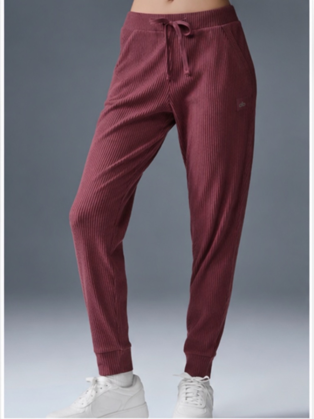 Alo Yoga Muse Ribbed Knit Relaxed Jogger Sweatpants Burgundy Size Medium